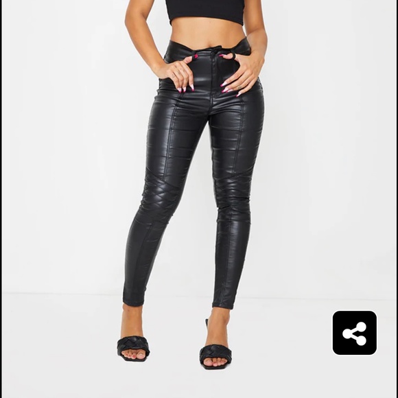 PRETTY LITTLE THING BIKER JEANS - Picture 1 of 4